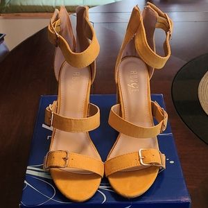 Women's sandals